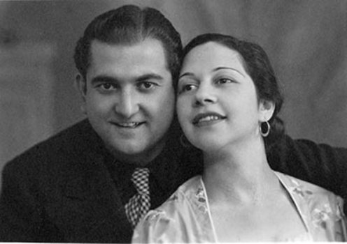 Ο Βάσος Σεϊτανίδης και η Σμάρω Στεφανίδου την εποχή των αρραβώνων τους