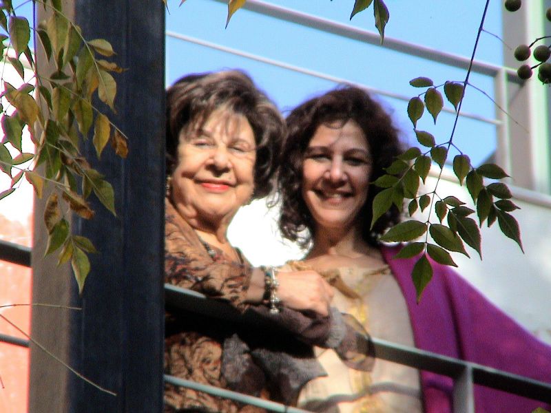 Λήδα Shantala, Σμάρω Στεφανίδου